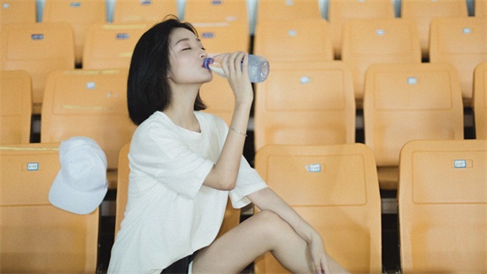 蜜柚视频app无限看免费观看:一个观看好玩午夜视频的影音播放神器