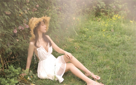 粉色视频app网站入口免费视频大全:一款适合免费观看美女粉色福利视频的影视播放软件