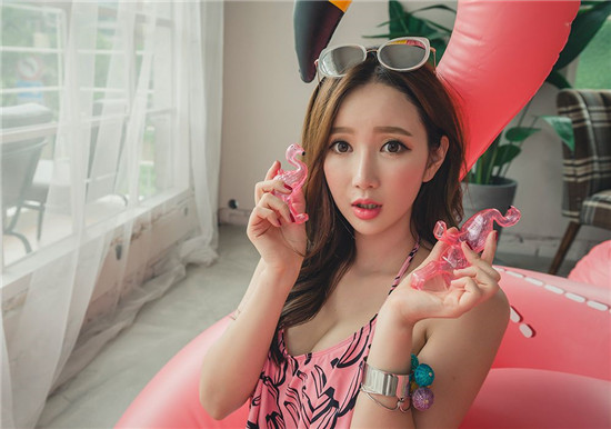 莞人社区app破解版：一款可以免费观看大量高品质美女午夜视频的福利社区APP