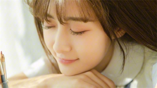 小草社区视频app免费破解:一款提供观看受欢迎精彩视频的官方播放软件