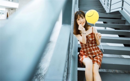 茄子影院完整版app:一款提供播放受欢迎热门视频的官方观看应用