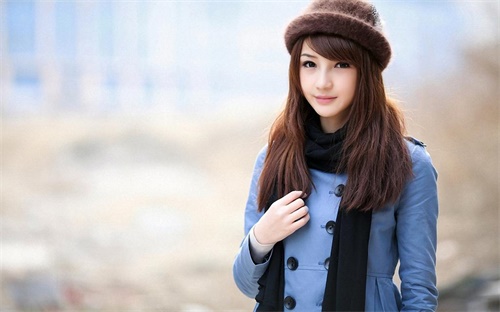 小草免费视频破解版：一款拥有海量丰富精彩视频的播放软件