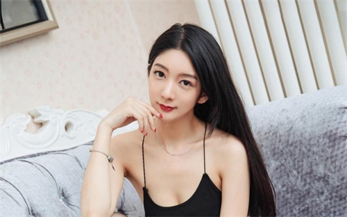 粉妹妹直播安卓版下载:一款不需要花费任何一分钱就能观看视频的播放软件